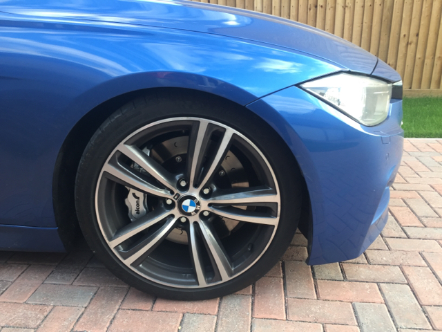 Fits BMW 3 Series F31 335d xDrive Genuine Apec Front Vented Brake Discs Set
